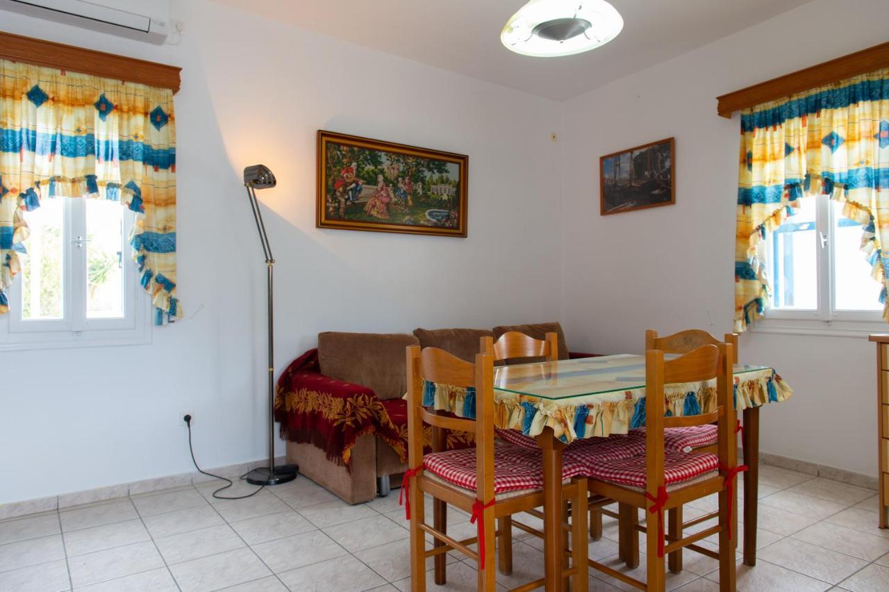Aphrodite Holiday Home Artemonas エクステリア 写真
